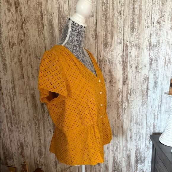J.Crew Eyelet Peplum Button Front Top in Mustard - Size 14 - Picture 9 of 9